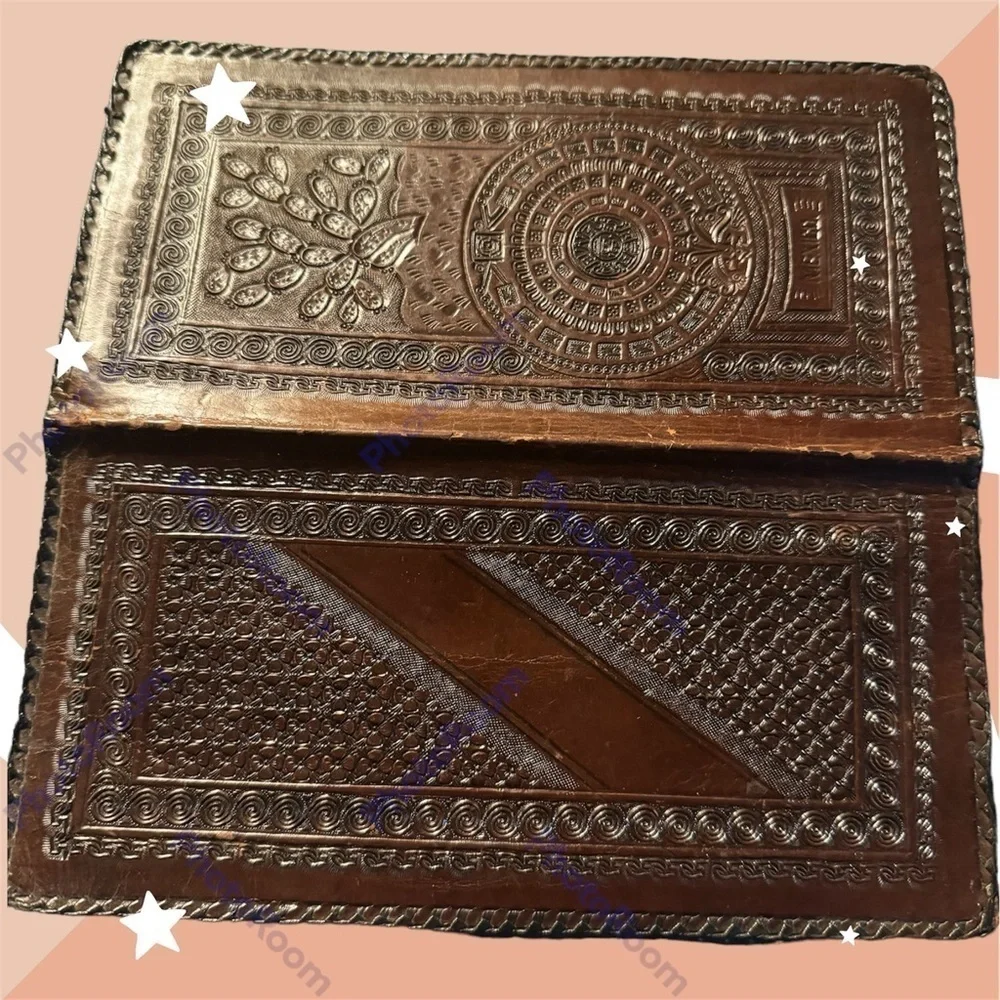 Vintage Hand Tooled Distressed Mexico Bi-Fold Wallet (woman's )